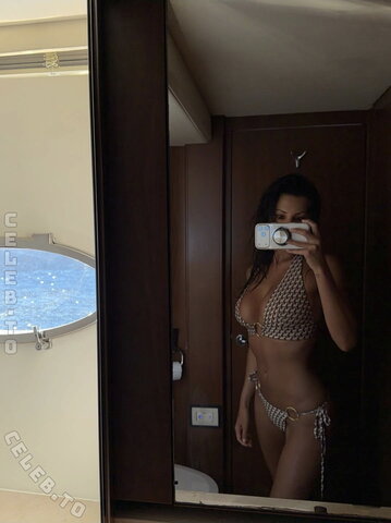 Devin Brugman nude photo 12