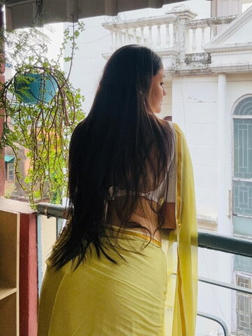 Devina Bose nude photo 1