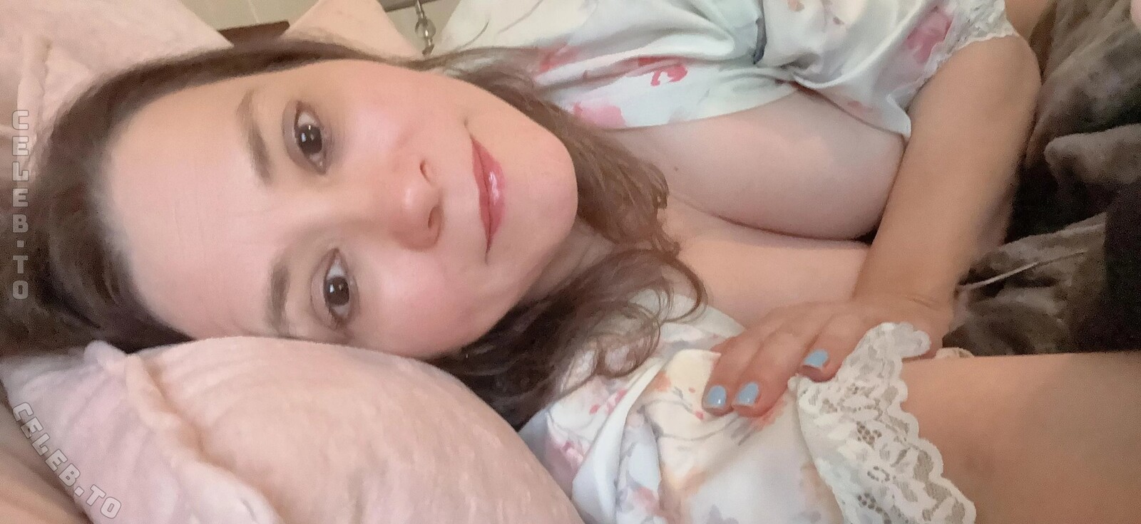 DevotedFriend72 nude photo 12