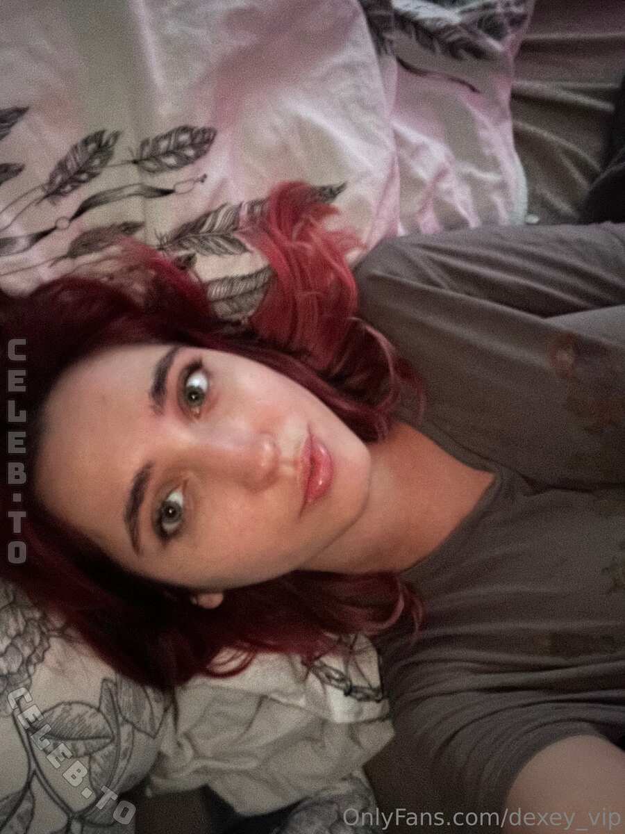 Dexey nude photo 18