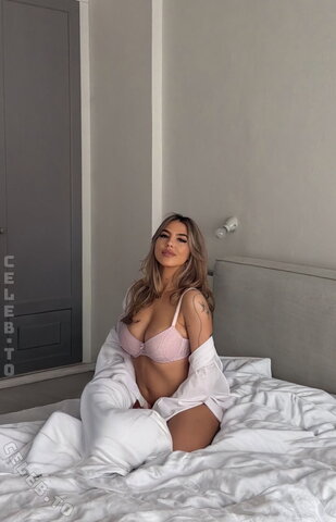 Diamondtearsx nude photo 22