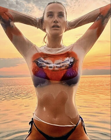 Didem Soydan nude photo 29