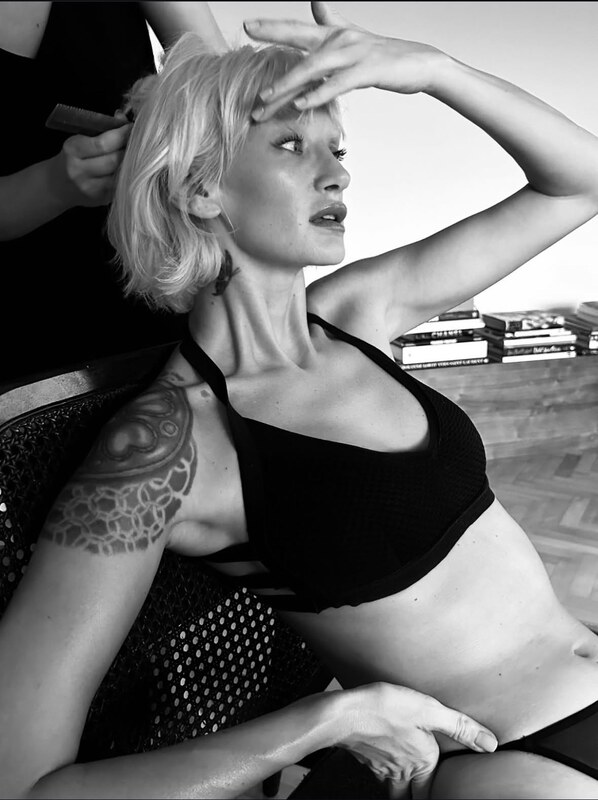 Didem Soydan nude photo 28