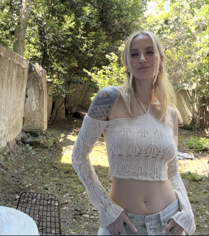 Didem Soydan nude photo 31