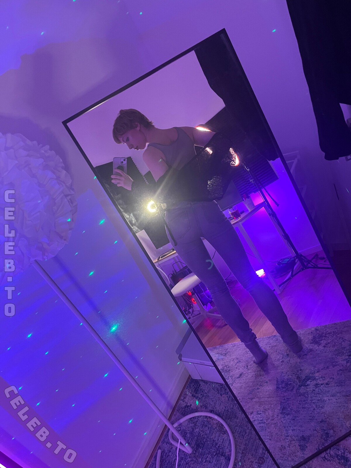 Die wilde Veganerin nude photo 2