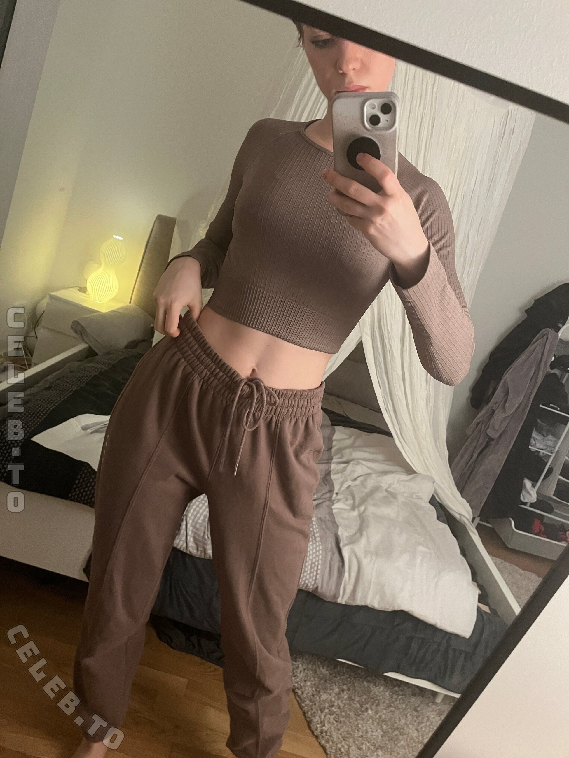 Die wilde Veganerin nude photo 2