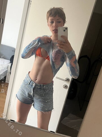 Die wilde Veganerin – who would become obsessed first? 👀 would you take me on a date or kidnap me right away? 👀