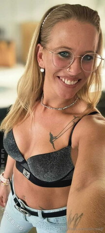 DieCaddl nude photo 10