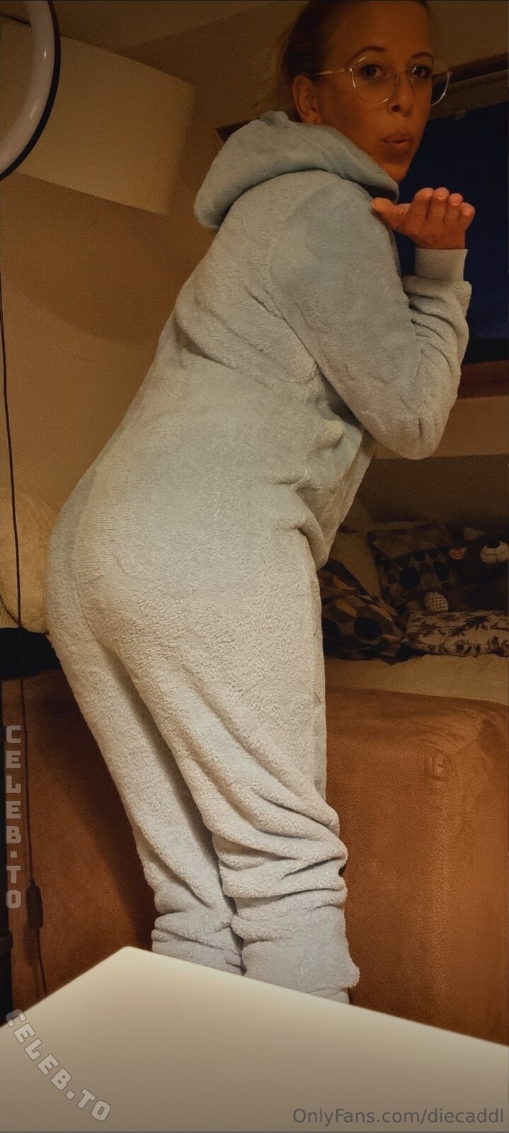 DieCaddl nude photo 3