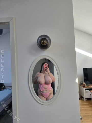 Dienaxkteanna nude photo 12