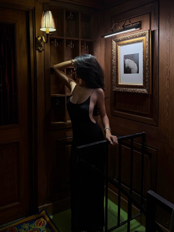 Diep Phuong Linh nude photo 7