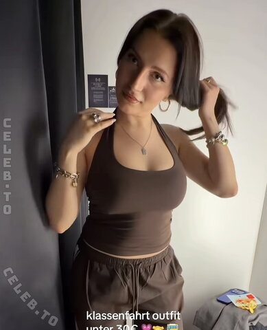 DieseJennii nude photo 6