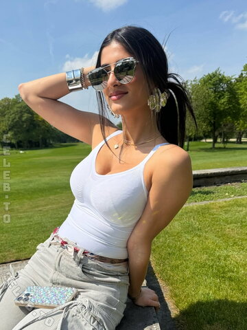 Dilan Durgun nude photo 2