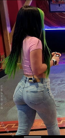 Dilaraa – Something upscaled from a stream at Gamescom 🍑