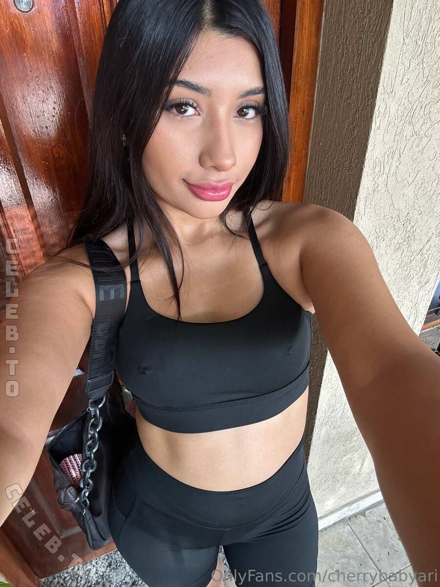 dilaraxari nude photo 2