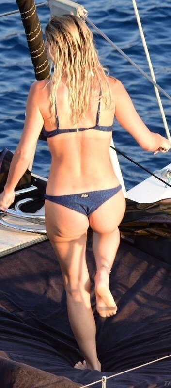 Diletta Leotta nude photo 5