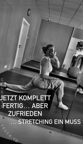 dinladylike nude photo 2