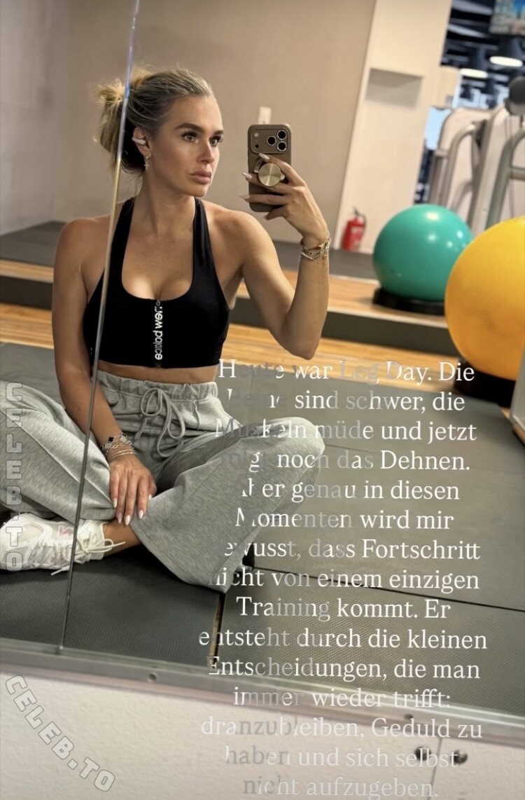 dinladylike nude photo 3
