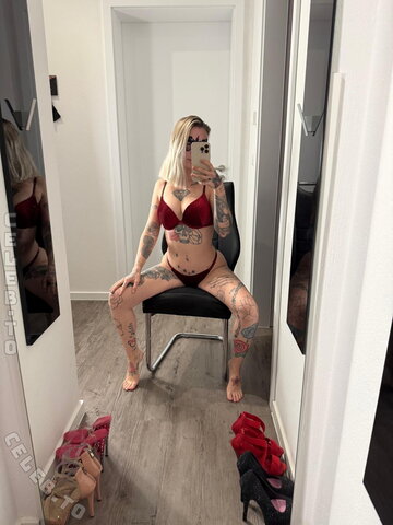 DirtyAddel nude photo 18
