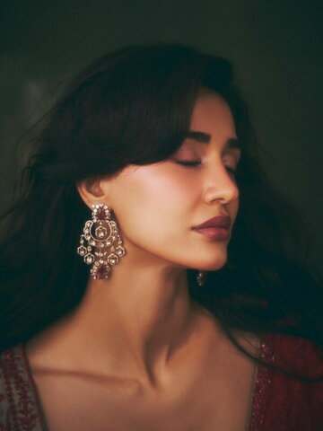 Disha Patani nude photo 19