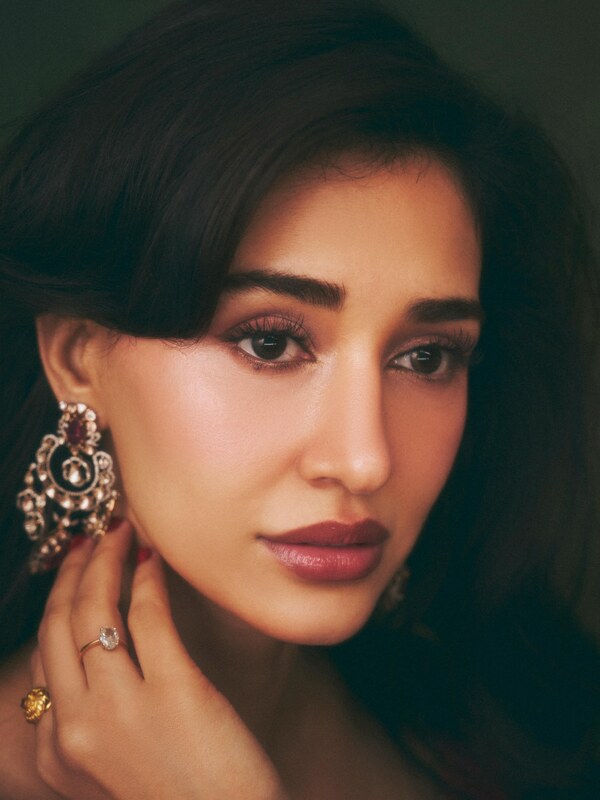 Disha Patani nude photo 7