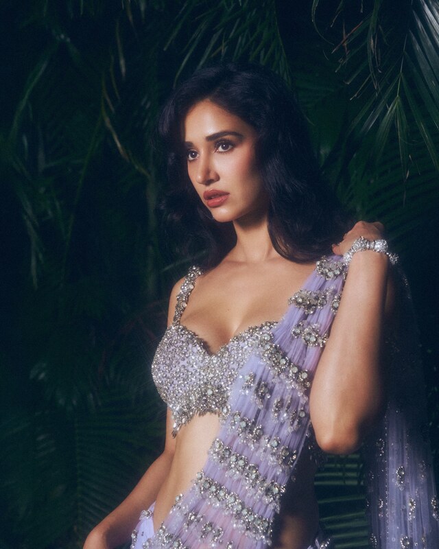 Disha Patani nude photo 10