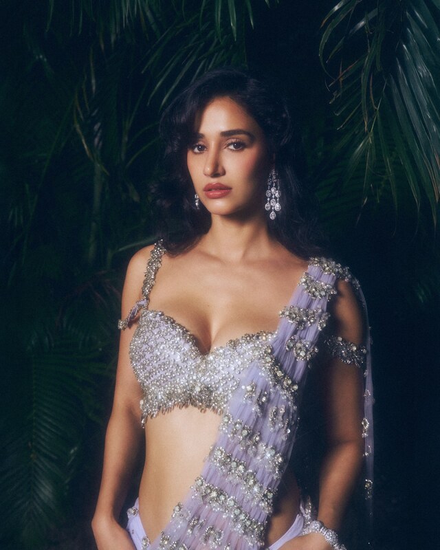 Disha Patani nude photo 13