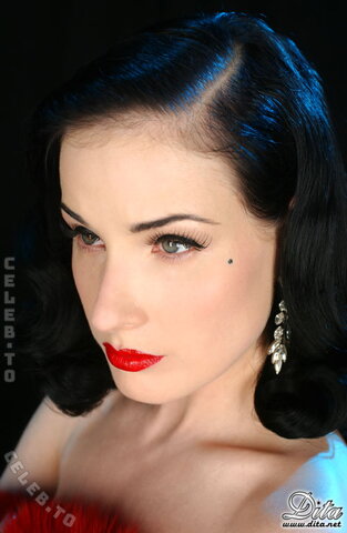 Dita von Teese nude photo 95