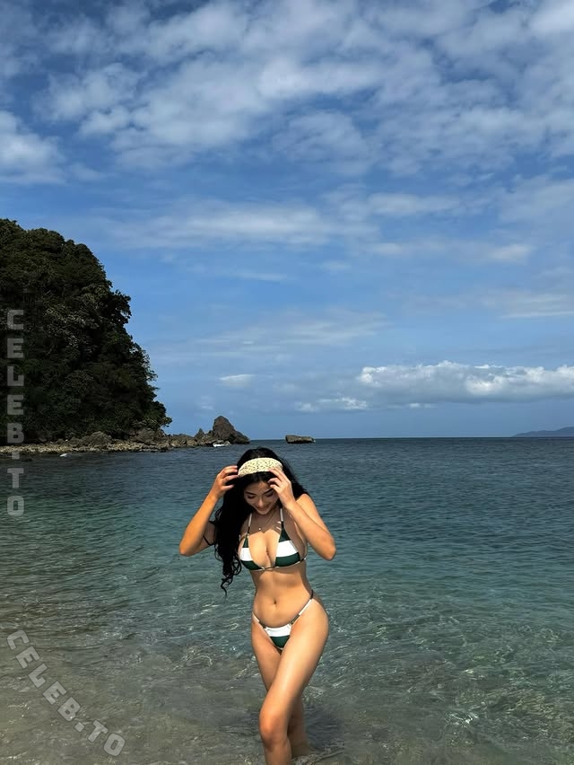 Divine Villareal nude photo 7