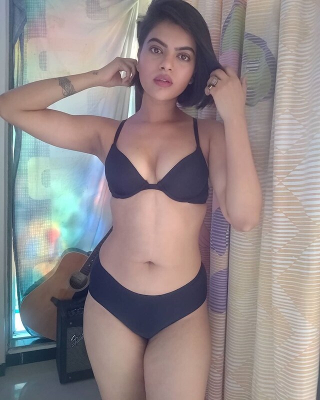 Dj Rhea nude photo 3