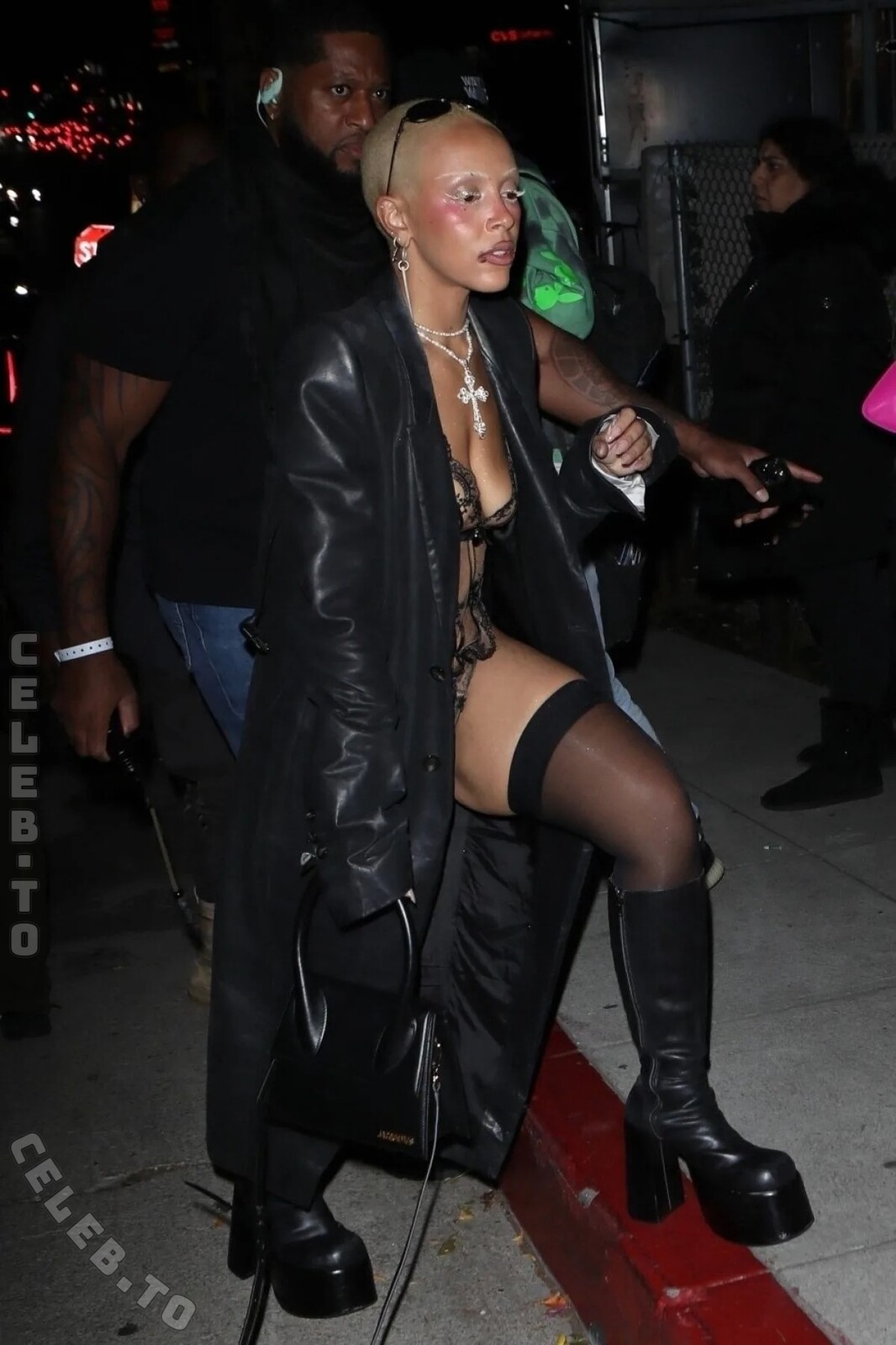 Doja Cat nude photo 6