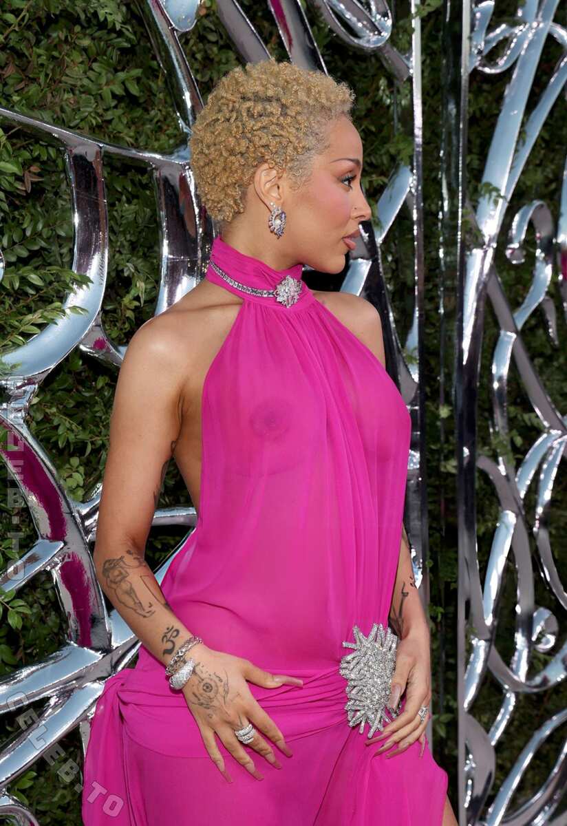 Doja Cat nude photo 6