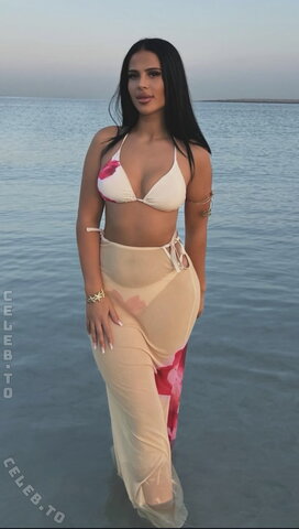 doloryva nude photo 2