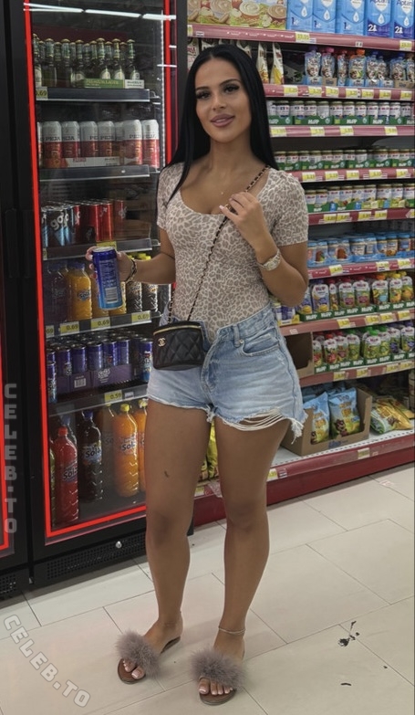 doloryva nude photo 12