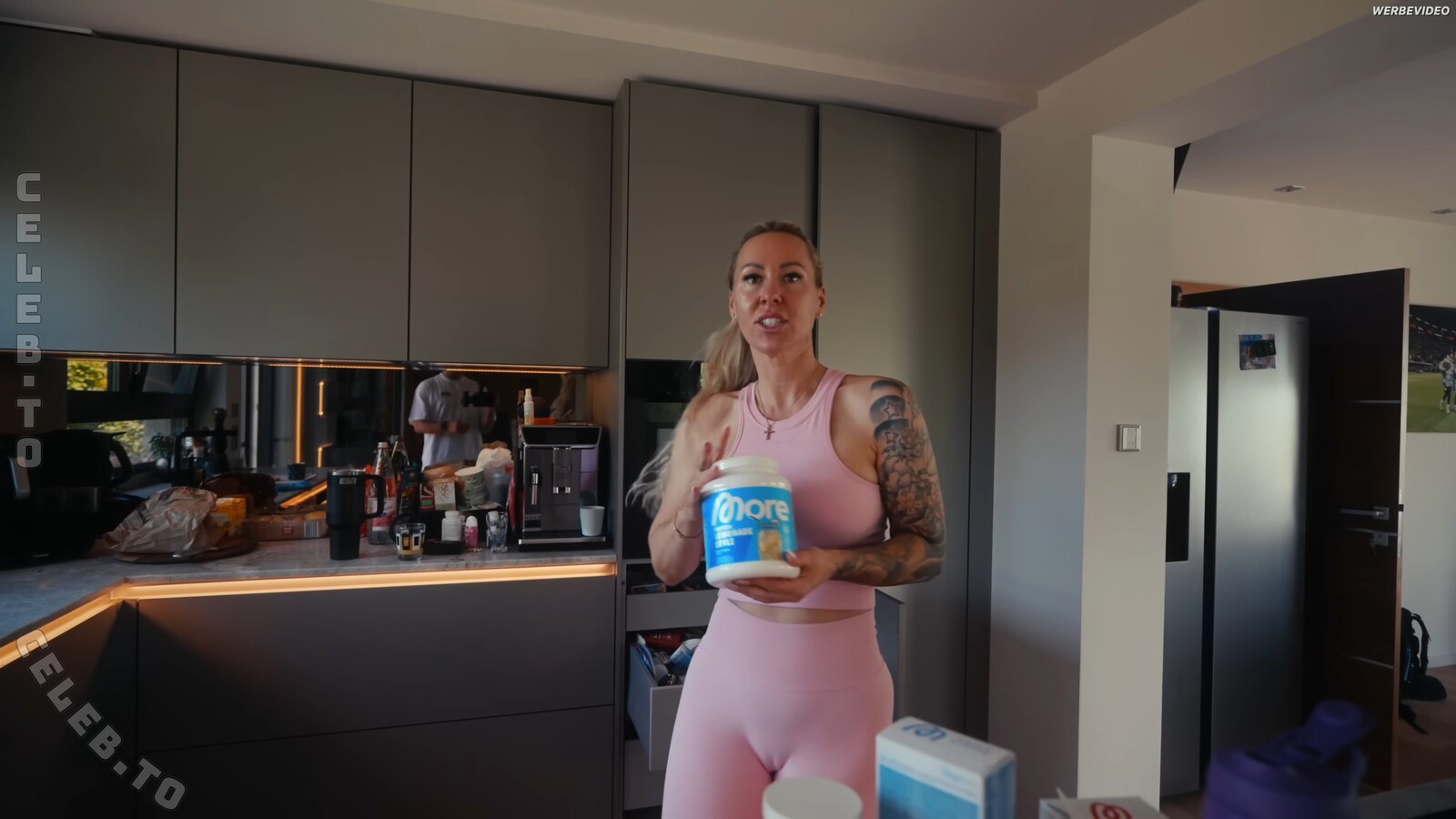 Dominique Eckerlin nude photo 7