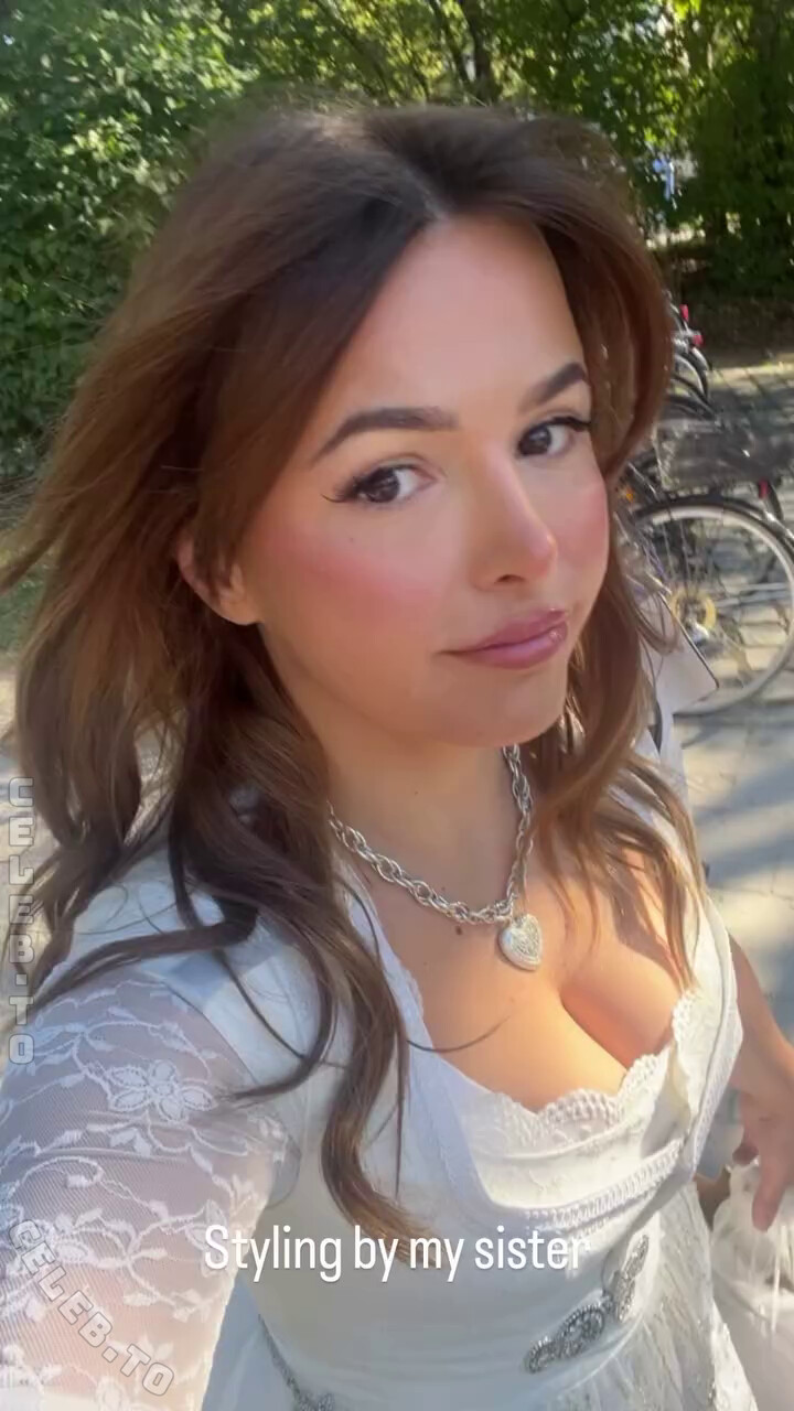 Donaspock nude photo 1
