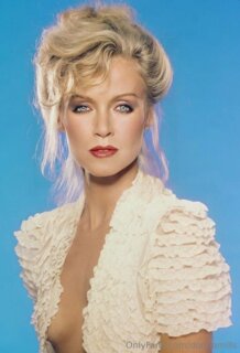 Donna Mills nude photo 15