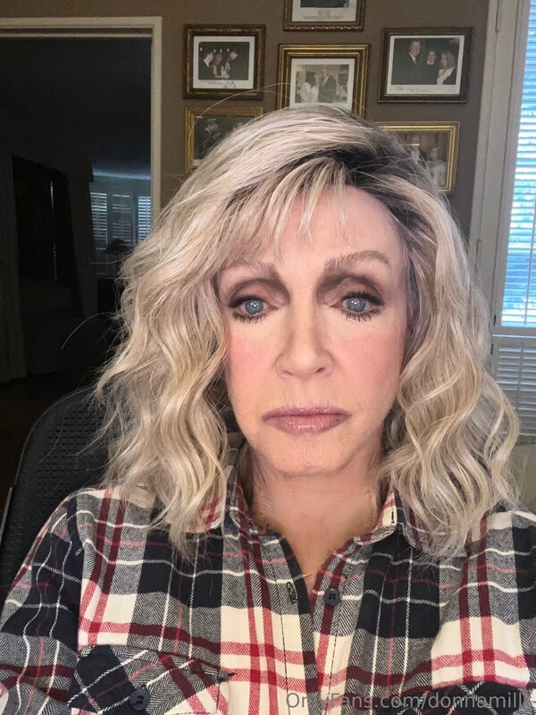 Donna Mills nude photo 10