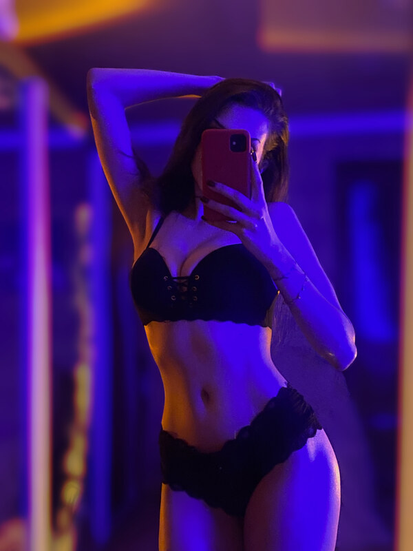 donnafetro nude photo 8