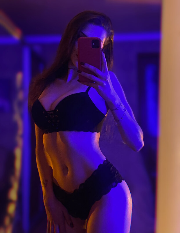donnafetro nude photo 9