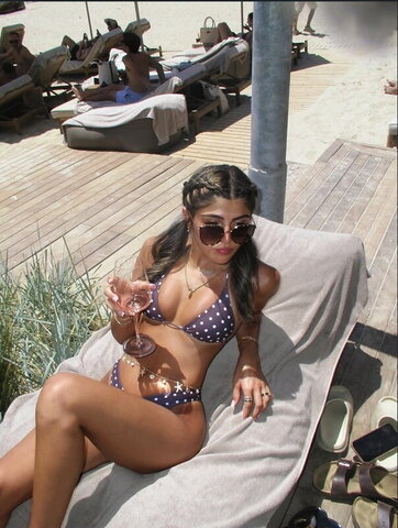 Donya Moshiri nude photo 52