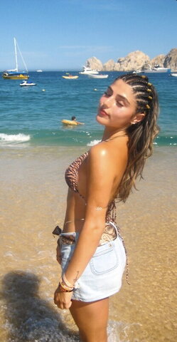 Donya Moshiri nude photo 25