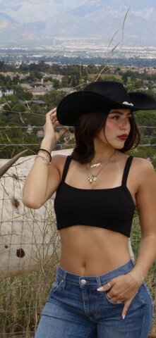 Donya Moshiri nude photo 18