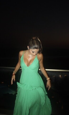 Donya Moshiri nude photo 1