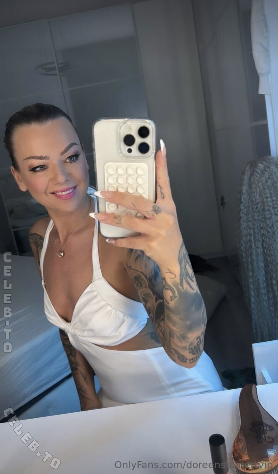 Doreen Steinert nude photo 1