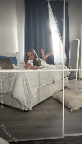 Doreen Steinert – Maybe right NOW is the perfect moment for a message 🤭🦶🦶