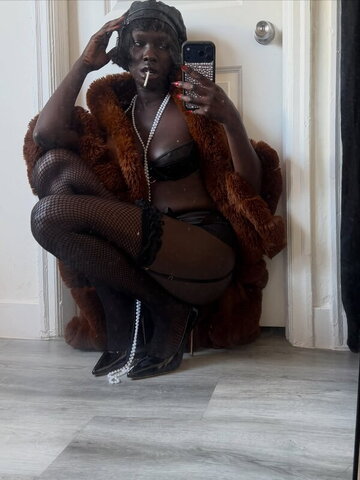 Doshadeng nude photo 5
