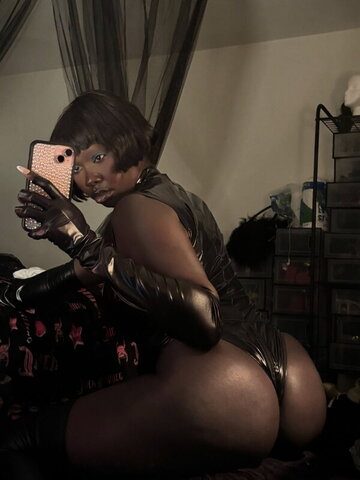 Doshadeng nude photo 19