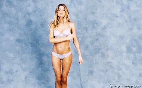 Doutzen Kroes nude photo 8