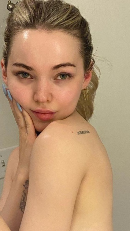 Dove Cameron nude photo 9